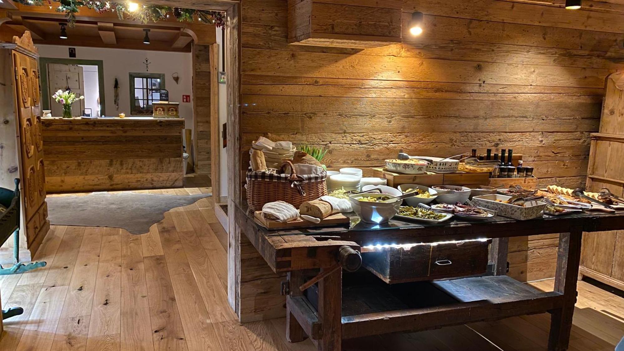 Hotel Almhof San Candido Ngoại thất bức ảnh